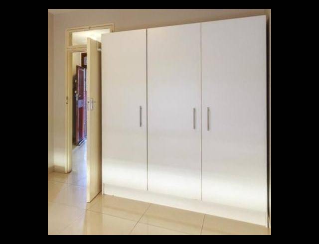 1 BEDROOM APARTMENT FOR SALE IN OVERPORT